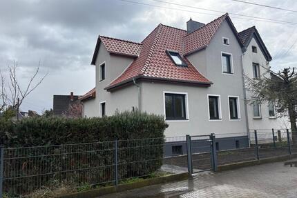 Charmantes Einfamilienhaus mit Garten und Keller - Dessau-Roßlau