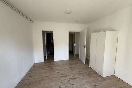 Wohnung zum Mieten in Düsseldorf 490,00 € 21.83 m²