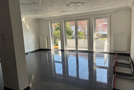 Großzügige 5‑Zimmer‑Maisonettewohnung in Mannheim‑Neuhermsheim
