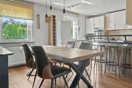 Haus zum Kaufen in Jülich 295.000,00 € 137.34 m²