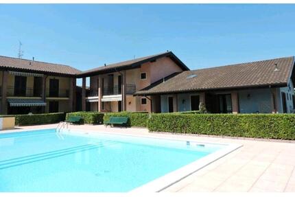 Seeblick und Pool in Peschiera del Garda? Sommerferien 2026! - Ravensburg