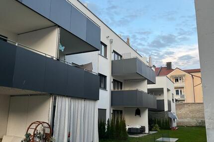 Ruhige, moderne 2-Zi WHG mit Terasse, Neubau in SR Süd Toplage - Straubing