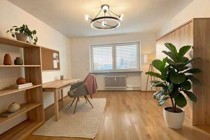 Attraktive 3-Zimmer-Wohnung mit moderner Einbauküche und Balkon - Coburg