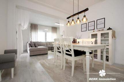 BERK Immobilien - Top gepflegtes ZFH mit gemütlichem Garten in schöner Lage von Laufach