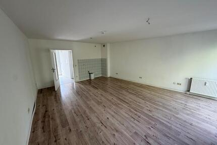 Endlich raus aus dem Elternhaus - modernisierte 1-Zimmer-Wohnung mit Balkon in beliebter Lage - Wolfsburg