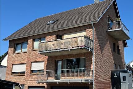 Merten charmante Dachgeschosswohnung mit Balkon - Bornheim