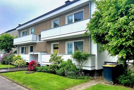 Wohnen im Grünen - 2 Balkone, 3 Zimmer, TG-Stellplatz - Meerbusch Büderich