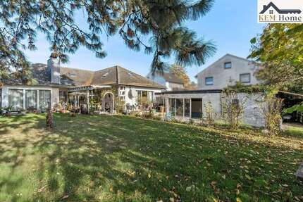 Haus zum Kaufen in Stolzenau 235.000,00 € 230 m²