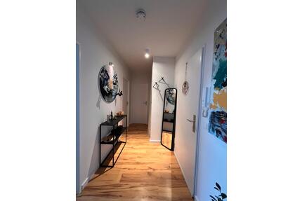 2 Zimmer Wohnung - möbliert - 1.800,00&nbsp;EUR Kaltmiete, ca.&nbsp; 57,00&nbsp;m&sup2; in Frankfurt am Main (PLZ: 60599) Oberrad