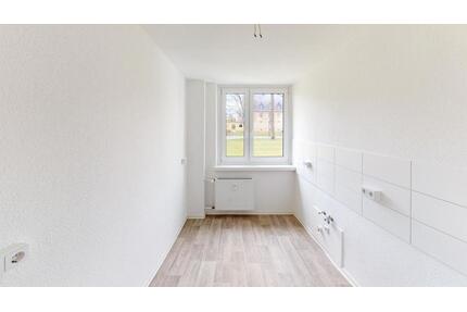 Geräumige 2-Raum-Balkonwohnung per Aufzug erreichbar - Chemnitz Altendorf