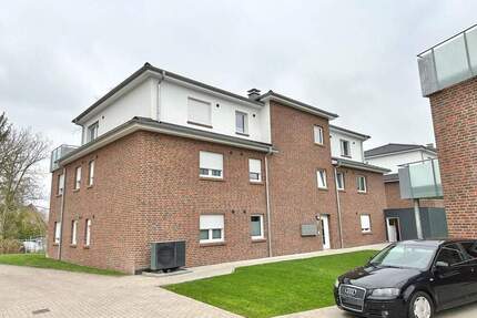Seniorengerechte, sehr moderne 3 ZKB-Wohnung mit Balkon und PKW-Stellplatz - Ovelgönne Großenmeer