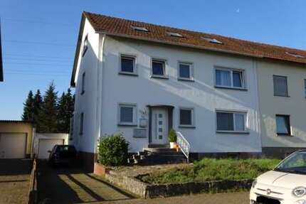 Haus zum Kaufen in Saarlouis Lisdorf 398.000,00 € 214 m² - Saarlouis / Lisdorf