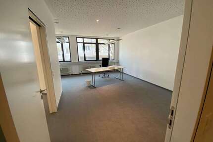 Büro in Backnang 1.550,00 € 170 m²