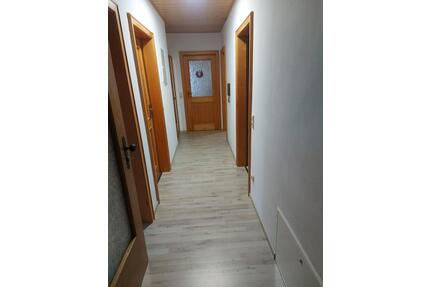 Helle freundliche frisch renovierte Dachgeschosswohnung - Poppenhausen (Wasserkuppe)