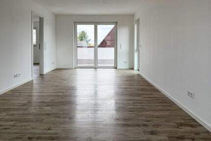 Moderne Obergeschosswohnung mit Balkon und Aufzug in Schwitten - Menden