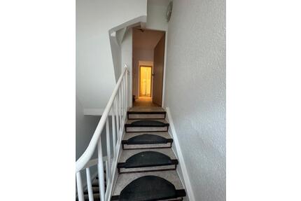 Wohnung zu vermieten - 1.250,00&nbsp;EUR Kaltmiete, ca.&nbsp; 93,00&nbsp;m&sup2; in Büttelborn (PLZ: 64572)