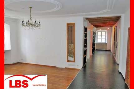 Haus zum Kaufen in Sulzbach-Rosenberg 299.000,00 € 222 m²