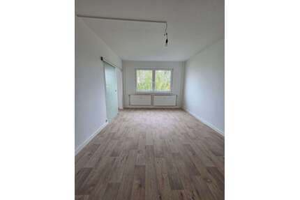 Wohnung zum Mieten in Schwerin 349,00 € 43.48 m²