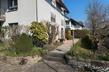 Helle 2,5-Zimmer-Wohnung mit Terrasse, Garten & Stellplatz - Walzbachtal
