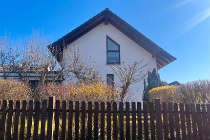 EinfamilienhausZFH mit Garten - 399.000,00&nbsp;EUR Kaufpreis, ca.&nbsp; 180,00&nbsp;m&sup2; in Lahntal (PLZ: 35094)