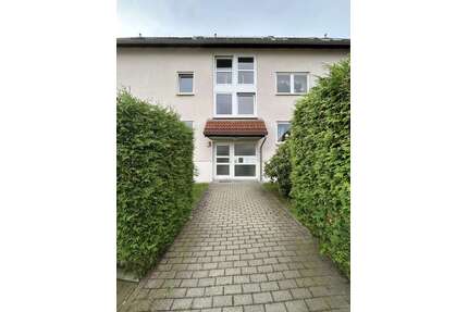 Wohnung zum Mieten in Lichtentanne 502,00 € 67 m²