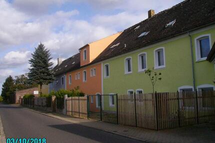 MFH in 06679 Granschütz - 360.000,00&nbsp;EUR Kaufpreis, ca.&nbsp; 550,00&nbsp;m&sup2; in Hohenmölsen (PLZ: 06679)