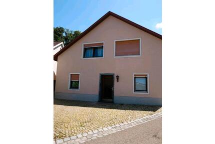 Freistehendes Einfamilienhaus - 290.000,00&nbsp;EUR Kaufpreis, ca.&nbsp; 143,53&nbsp;m&sup2; in Wellheim (PLZ: 91809)
