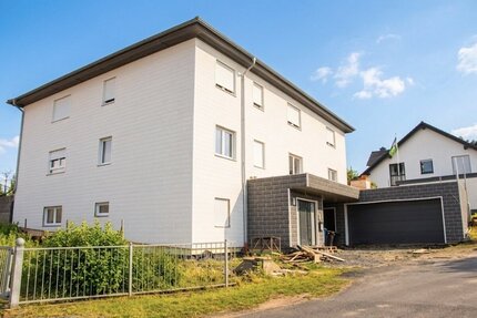 Guxhagen, 1-3 Familienhaus - 750.000,00&nbsp;EUR Kaufpreis, ca.&nbsp; 300,00&nbsp;m&sup2;&nbsp;Wohnfl&auml;che in Guxhagen (PLZ: 34302)