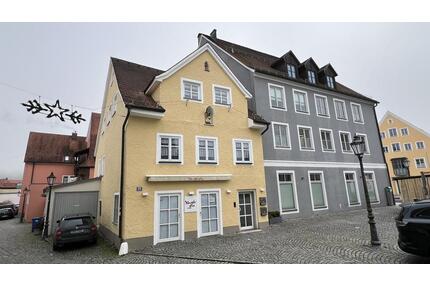 ***MEHRGENERATIONENWOHNUNG MIT ALTSTADT-CHARME*** - Berching