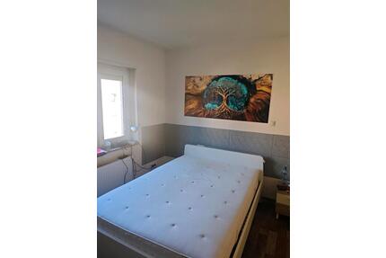 WG - Wohnung 2 Zimmer, eines davon zu vermieten. - Ludwigshafen am Rhein Ludwigshafen-Hemshof