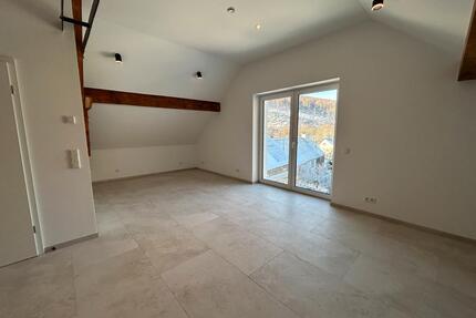 Erstbezug - Helle wunderschöne 3-Zimmer Dachgeschosswohnung - Unnau