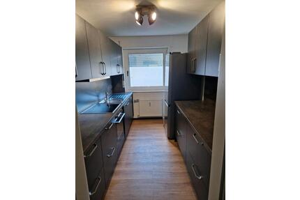 Moderne 4,5-Zi.-Wohnung 105 m² mit Balkon, Garage & Stellplatz - Schwäbisch Hall