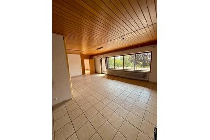 2-Zimmer Wohnung 85 m² Balkon Kamin 35398 Gießen-Allendorf frei