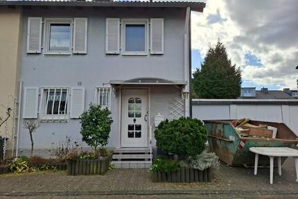 Reihenendhaus mit großem Garten, Wintergarten uvm. in Porz-Wahn - Köln