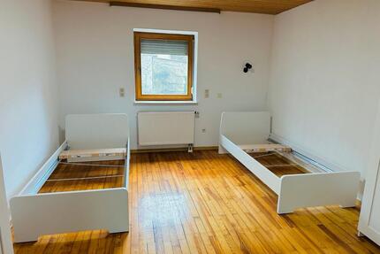 Zimmer - WG - 520,00&nbsp;EUR Kaltmiete, ca.&nbsp; 20,00&nbsp;m&sup2; in Neufahrn bei Freising (PLZ: 85375) Mintraching-Grüneck