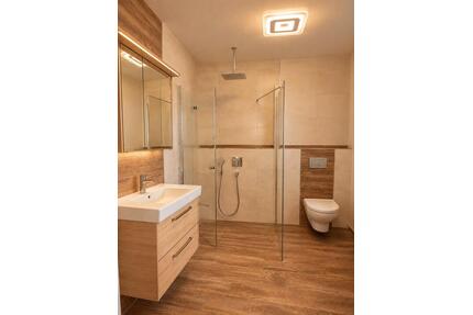 Top-lage St. Wendel: 3-ZKB Wohnung (100m²) mit Balkon & Terrasse - Sankt Wendel