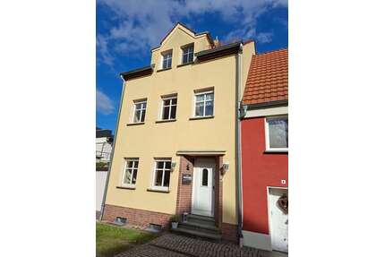 Haus zum Kaufen in Ruhland 160.000,00 € 117 m²