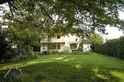 Haus zum Kaufen in Puchheim-Ort 1.498.000,00 € 217 m²