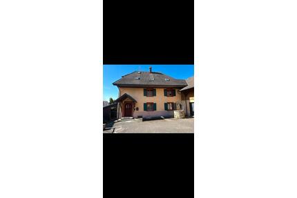 Dachgeschosswohnung in charmantem Bauernhaus in Adelhausen - Rheinfelden (Baden)