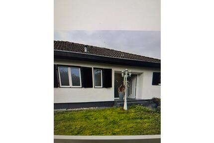 Zwangsversteigerung Bungalow mit 901qm Grundstück - Babenhausen