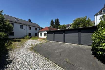Haus zum Kaufen in Hof 129.000,00 € 141.48 m²
