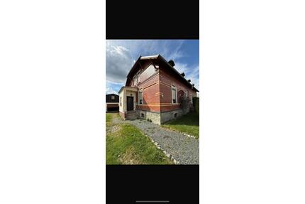 Doppelhaushälfte zu verkaufen - 75.000,00&nbsp;EUR Kaufpreis, ca.&nbsp; 113,00&nbsp;m&sup2; in Adorf/Vogtland (PLZ: 08626)