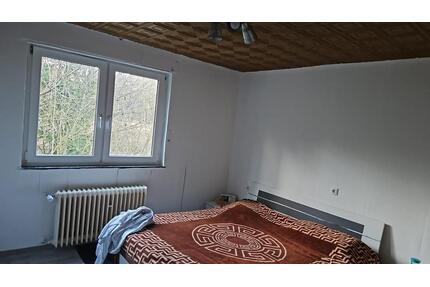 Haus zu vermieten - 1.100,00&nbsp;EUR Kaltmiete, ca.&nbsp; 90,00&nbsp;m&sup2; in Windeck (PLZ: 51570)