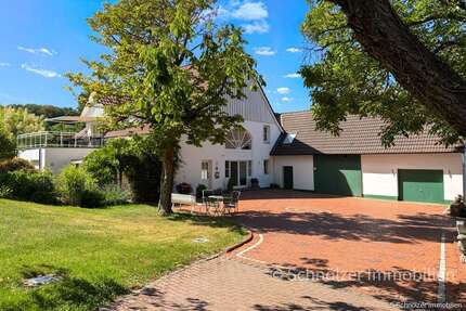 Haus zum Kaufen in Vlotho 975.000,00 € 225.71 m²