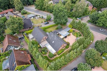 Zentrales Zuhause mit Traumgarten - Buchholz i.d.N.