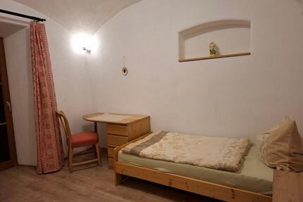 Möblierte Zimmer und Küche Bad im frei bis 5.April 2026 - Tuntenhausen