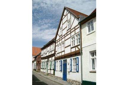 Denkmal, restauriertes Fachwerkhaus, 4 WE - Tangermünde