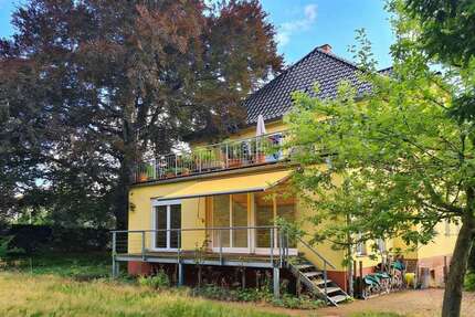 Wohnung zum Kaufen in Halle (Saale)-Dölau 470.000,00 € 159 m²