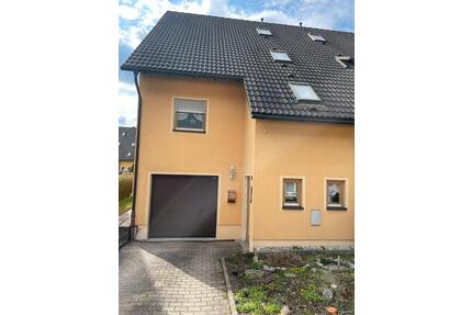 zentrale Doppelhaushälfte mit Garage im Kurerholungsort Altenberg