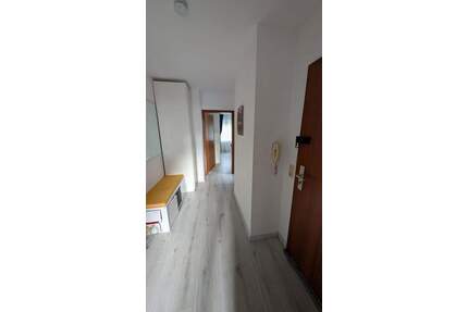 3ZKB schön geschnitten mit Hobbyraum, Terrasse und Gartenmitbenutzung in ausgezeichneter Lage - Edingen-Neckarhausen